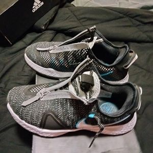 Shoe's